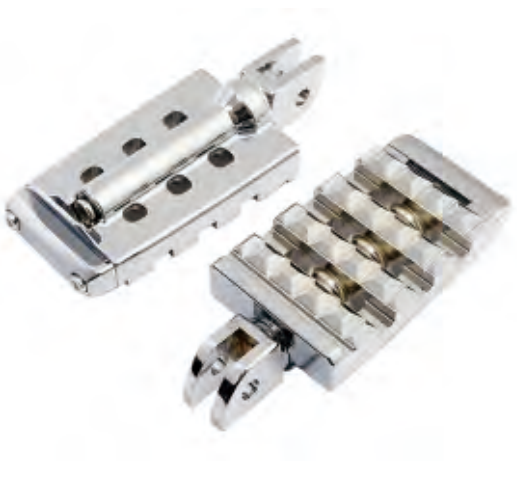 MC06-026-166  Footpegs