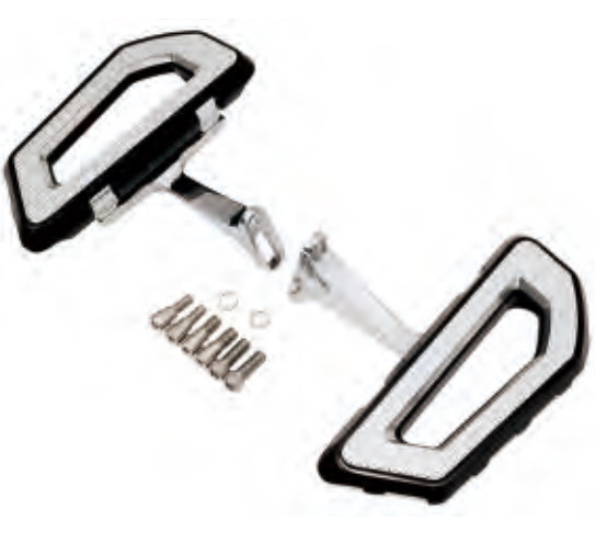 MC06-026-173  Footpegs