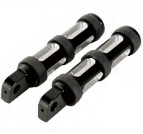 MC06-026-103  Footpegs